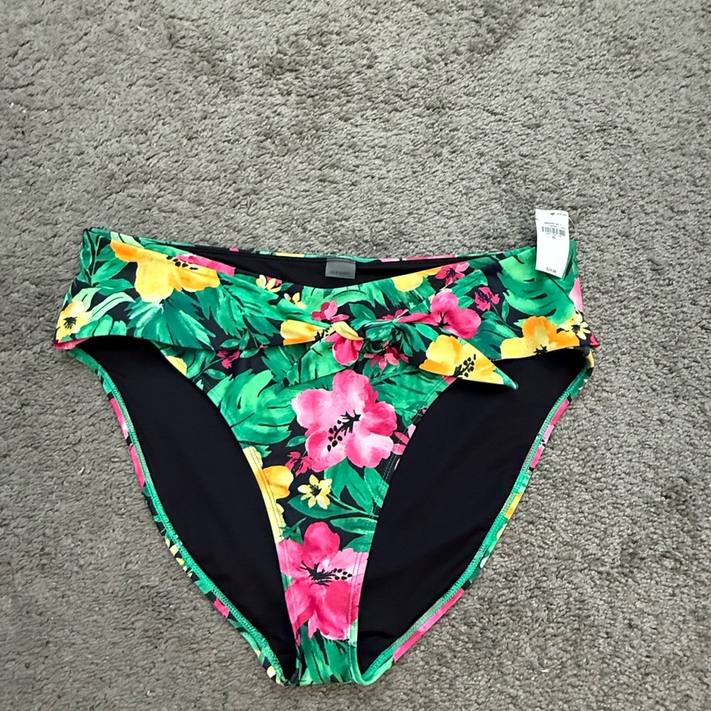 New Old Navy Black Floral Bikini Bottom